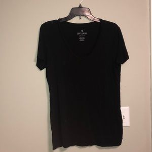 AE Black V-Neck
